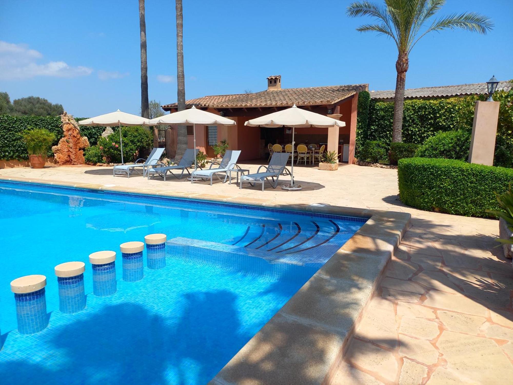 Finca típica mallorquina CAN PUÇA Santanyí Exterior foto
