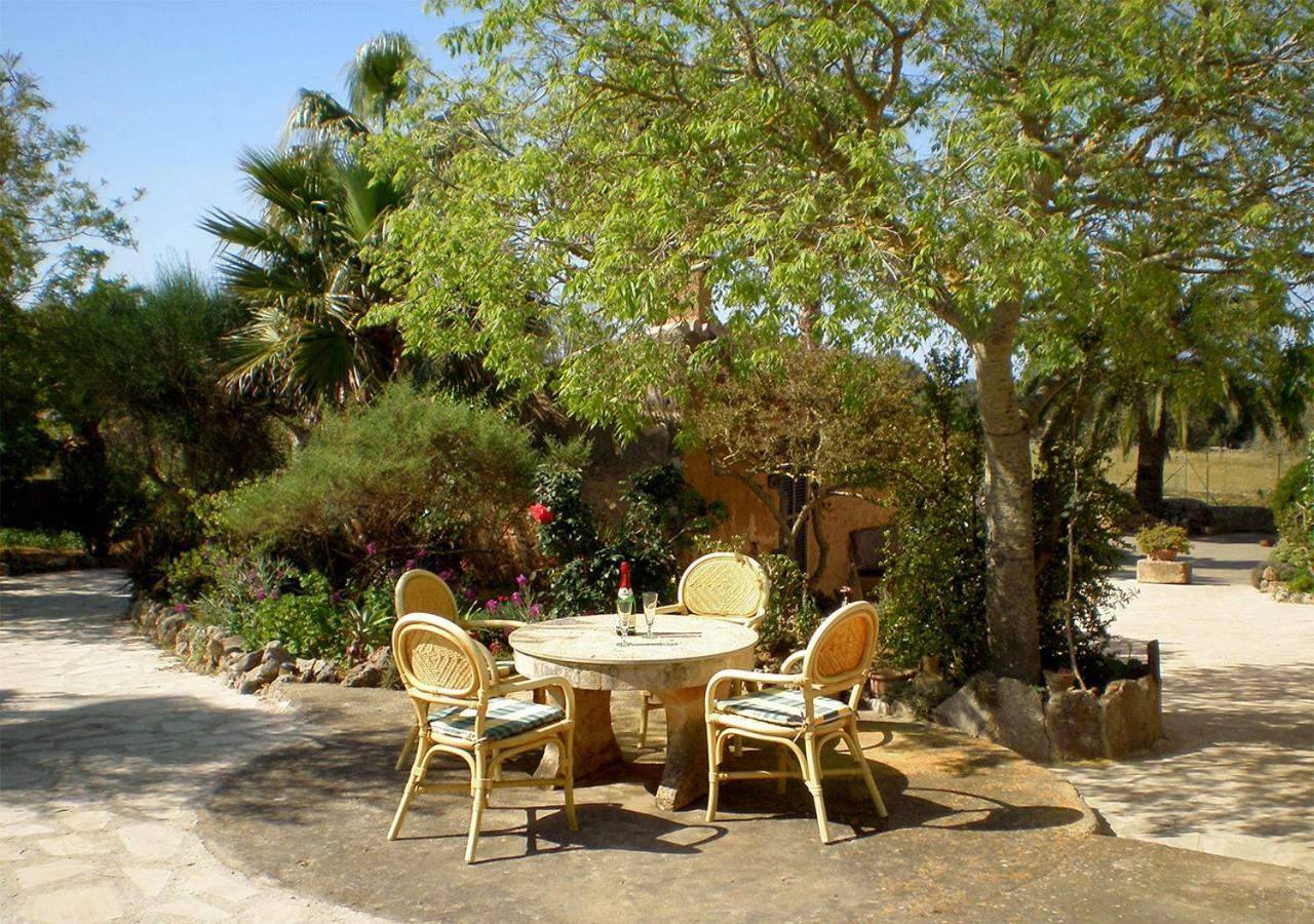 Finca típica mallorquina CAN PUÇA Santanyí Exterior foto
