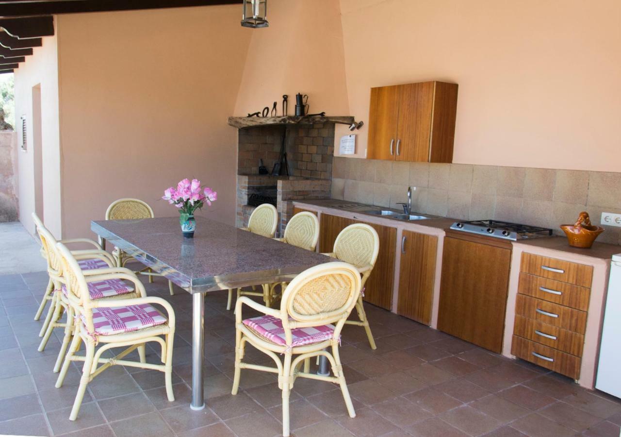 Finca típica mallorquina CAN PUÇA Santanyí Exterior foto